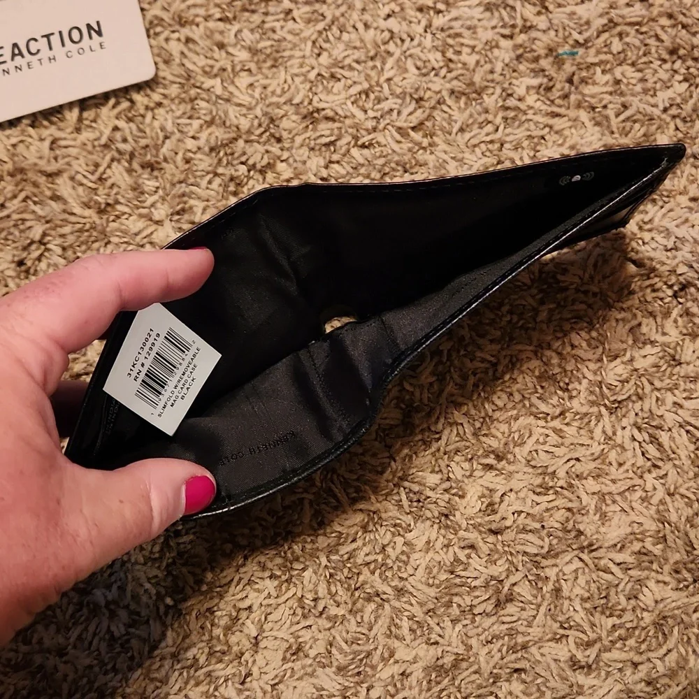 Kenneth Cole Reaction RFID Black Leather Wallet